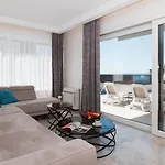 Villa Sunny Lux 2 In By Guide Makarska