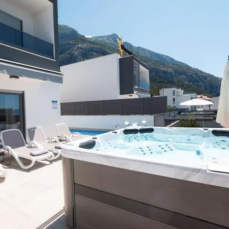 Sunny Lux 2 In By Guide Villa Makarska