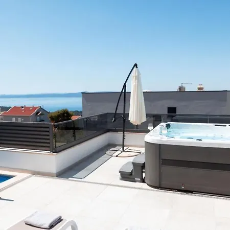 Villa Sunny Lux 2 In By Guide