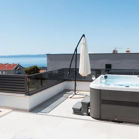 Sunny Lux 2 In By Guide Villa *