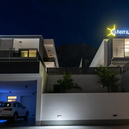 Villa Sunny Lux 2 In By Guide *