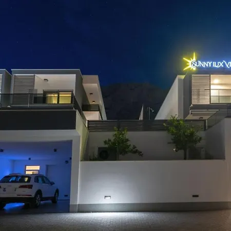 Villa Sunny Lux 2 In By Guide *