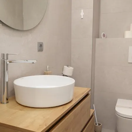 Villa Sunny Lux 2 In By Guide *