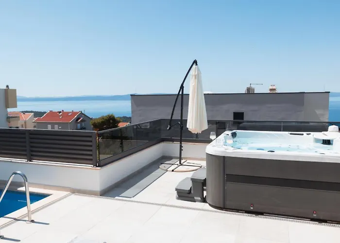 Sunny Lux 2 In By Guide Villa *