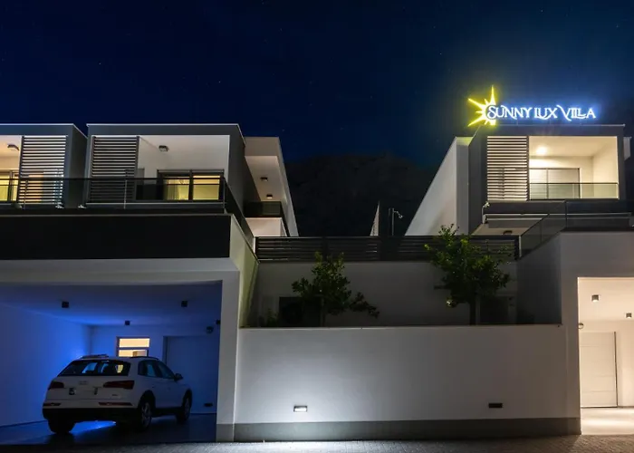 Villa Sunny Lux 2 In By Guide *